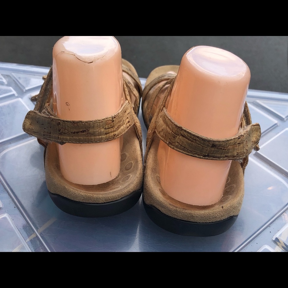 Vionic Loopamber Gold Cork Ankle Strap Sandals - image 7